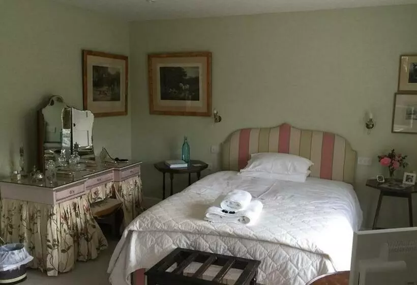 キングサイズベッドのスーペリアルーム, Clare Cottage