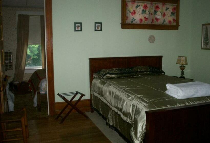 ファミリールーム, Victorian Charm Inn