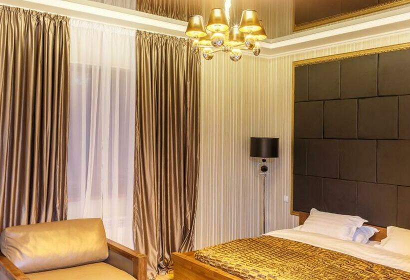 اتاق لوکس, Astor Hotel & Spa