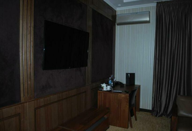 اتاق لوکس, Astor Hotel & Spa