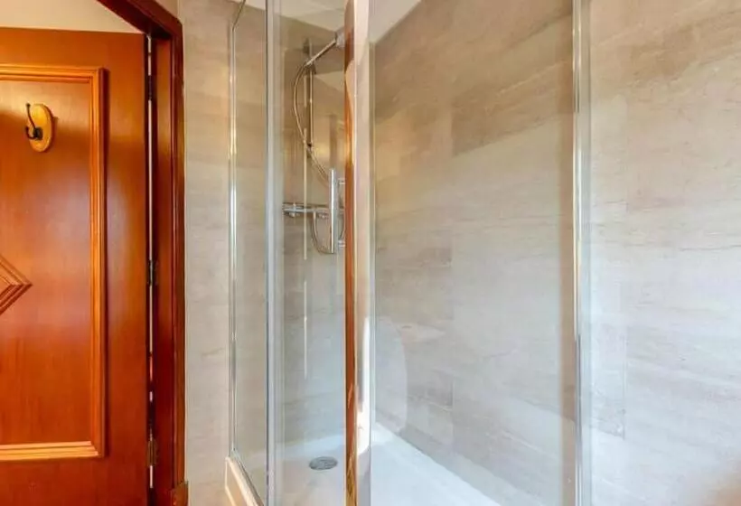 Deluxe-huone, Dalgarven House