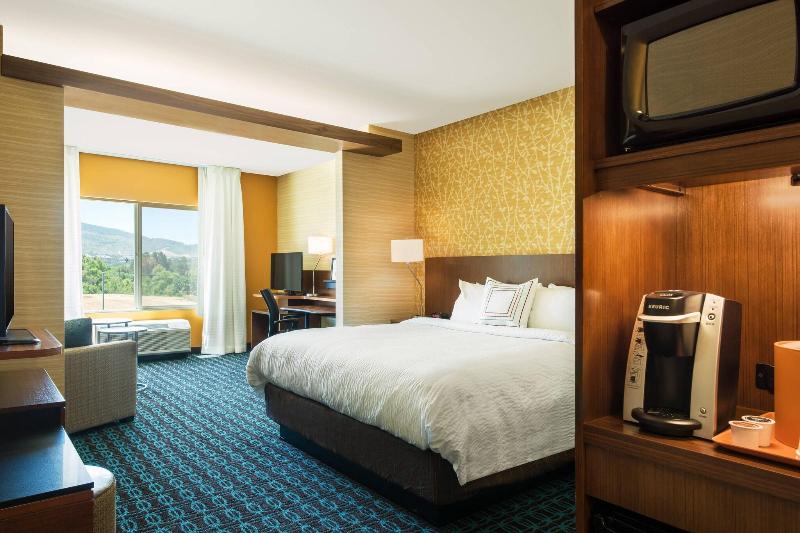 Люкс Кровать Кинг, Fairfield Inn & Suites By Marriott San Diego North/san Marcos