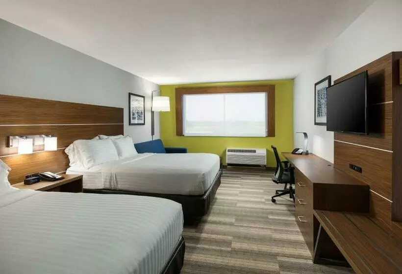 سوییت, Holiday Inn Express Visalia Sequoia Gateway Area, An Ihg