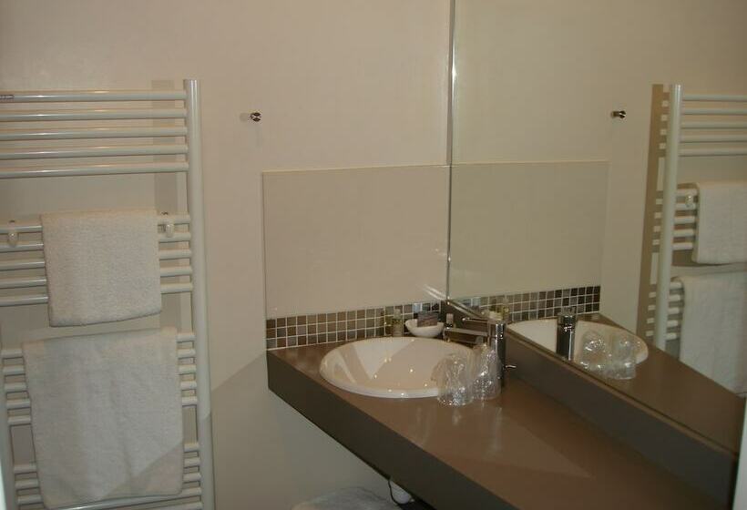 חדר קומפורט, Ronsard