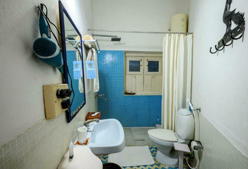 חדר סטנדרט, Neemrana S Hill Fort Kesroli