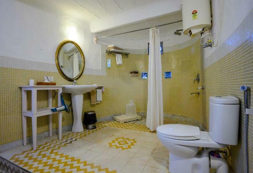 חדר סטנדרט, Neemrana S Hill Fort Kesroli