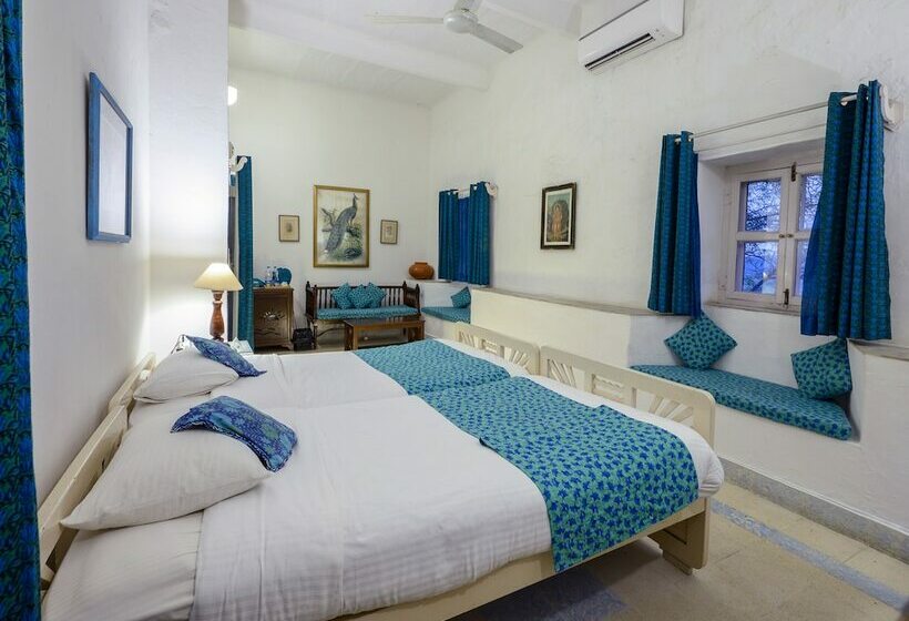 חדר סטנדרט, Neemrana S Hill Fort Kesroli