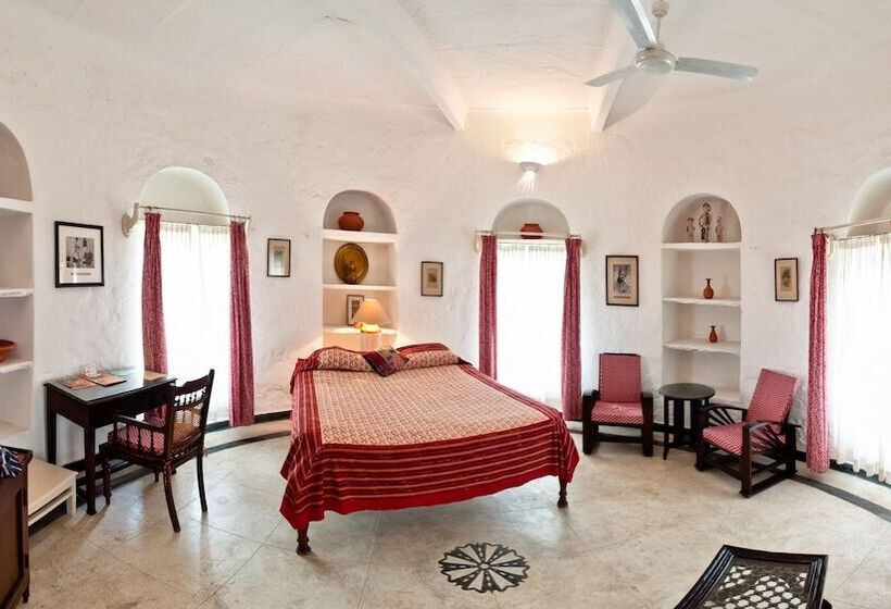 חדר סטנדרט, Neemrana S Hill Fort Kesroli