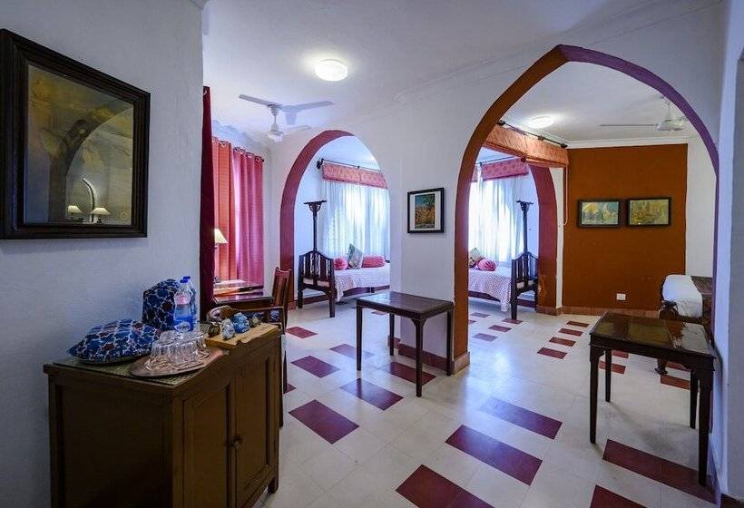 חדר סטנדרט, Neemrana S Hill Fort Kesroli