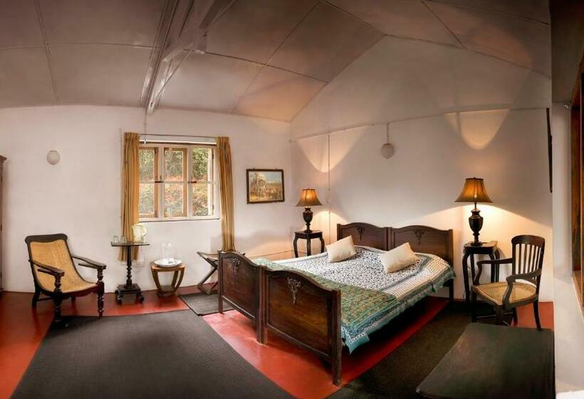 חדר סטנדרט לשלושה, Neemrana S Wallwood Garden