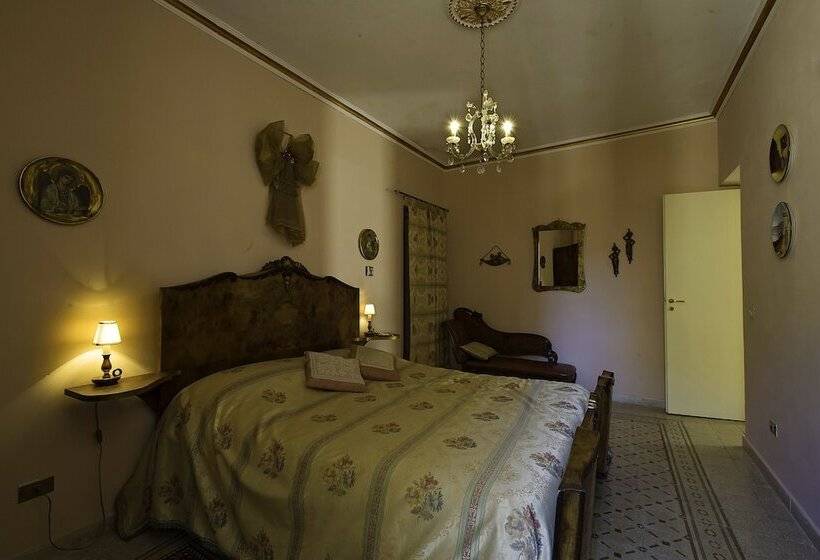 חדר לארבעה סטנדרטי עם מרפסת, Meliaresort Dimore Storiche