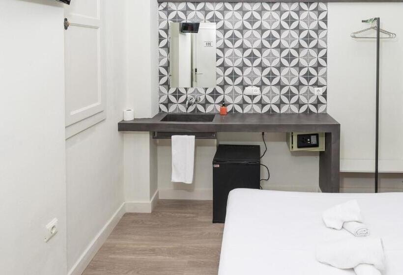 اتاق اکونومی, Nwt Central Station Valencia