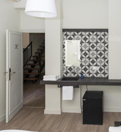 اتاق اکونومی, Nwt Central Station Valencia