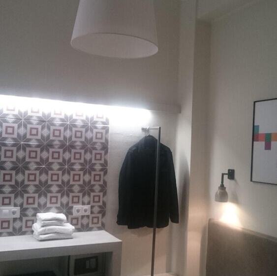 اتاق استاندارد, Nwt Central Station Valencia