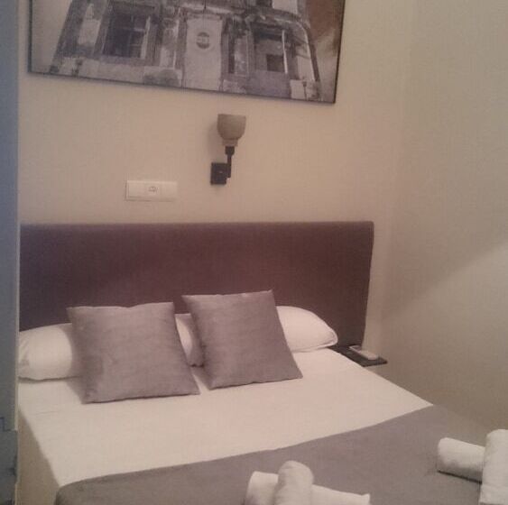 اتاق استاندارد, Nwt Central Station Valencia