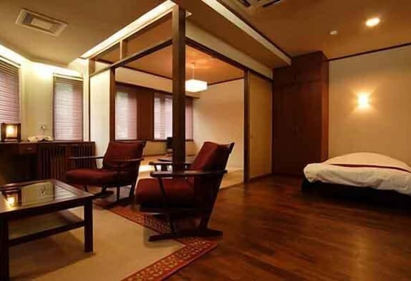 Habitació Deluxe, Hakuba Hifumi