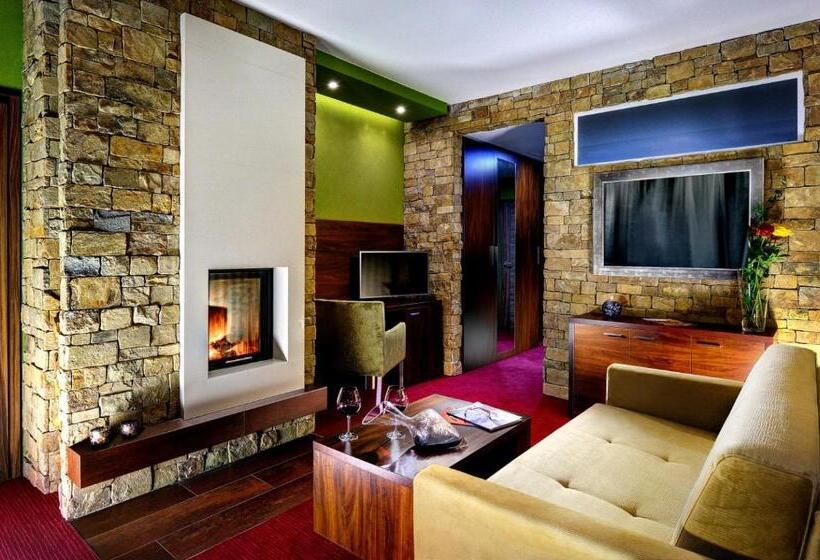 Трехместный Номер Deluxe, Wellness Hotel Chopok