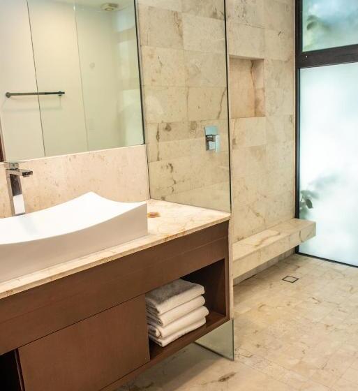 اتاق استاندارد یک نفره, Anah Tulum