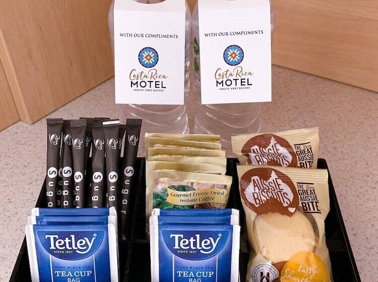 اتاق خانوادگی, Costa Rica Motel