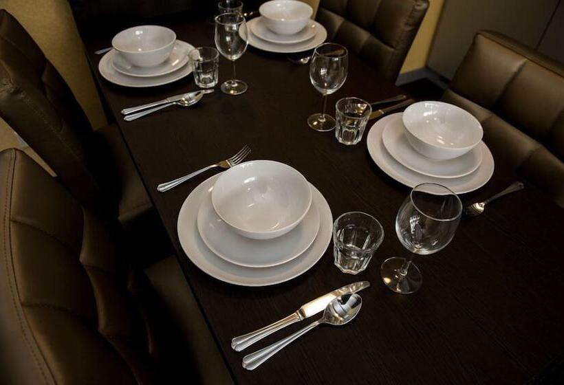 استودیوی استاندارد, Golden Mansion Apart