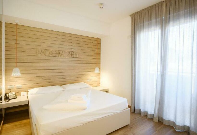 חדר סטנדרט, B612