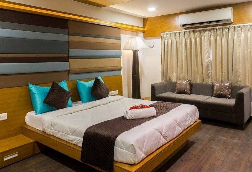 סוויטה, Aarya Grand Hotels & Resorts