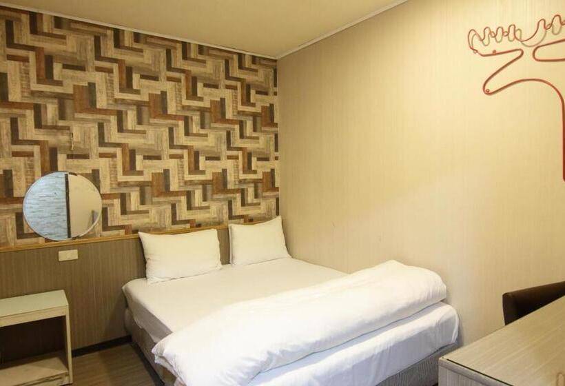 اتاق اکونومی, Baoshan