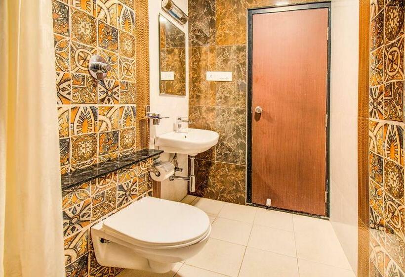 חדר סופריור, Fabhotel Corporate Crown   Nr Jyoti Nivas University