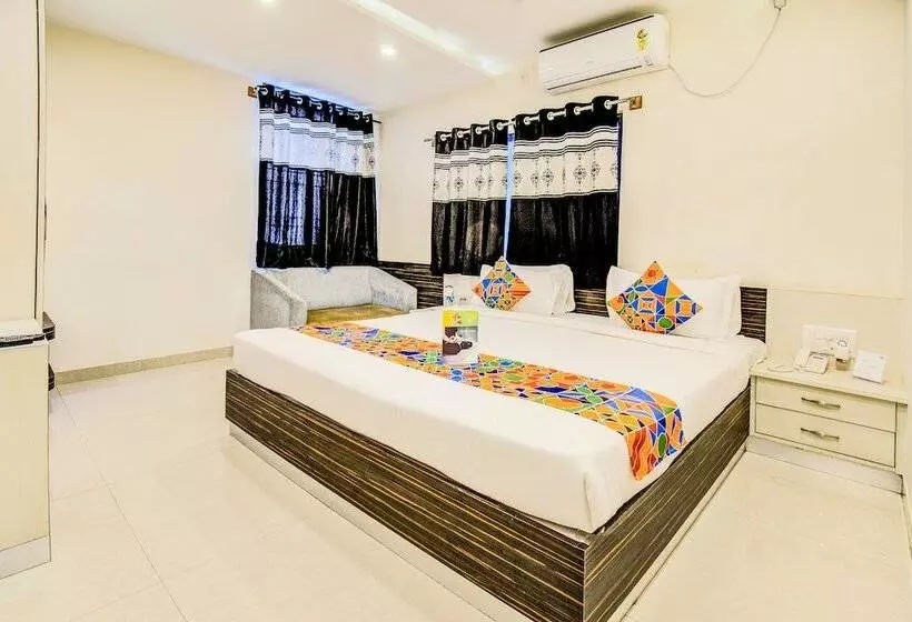 デラックスルーム, Fabhotel Corporate Crown   Nr Jyoti Nivas University