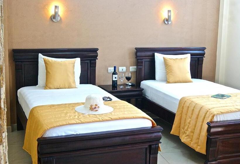 סוויטה, Flamingo