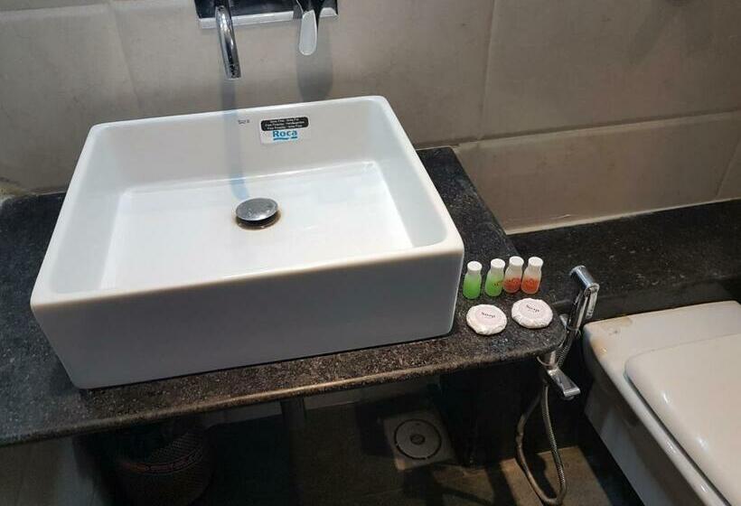 غرفة ديلوكس, Golden View