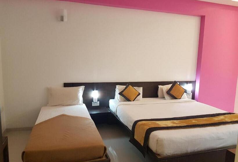 غرفة ديلوكس ثلاثية, Golden View