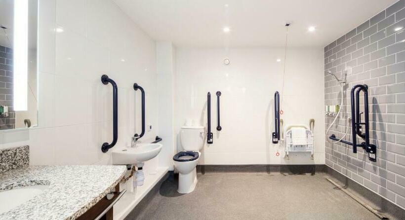 身障者適用スタンダードルーム, Hampton By Hilton Humberside Airport