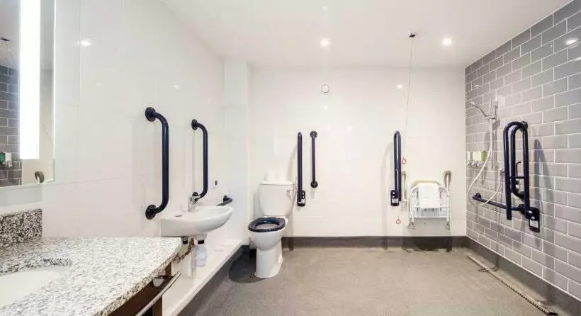 身障者適用スタンダードルーム, Hampton By Hilton Humberside Airport