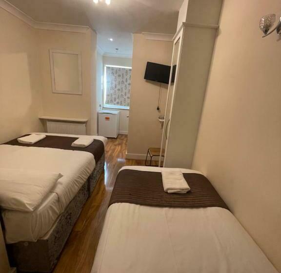 Номер Стандарт Трехместный, Kings Cross Hotel London