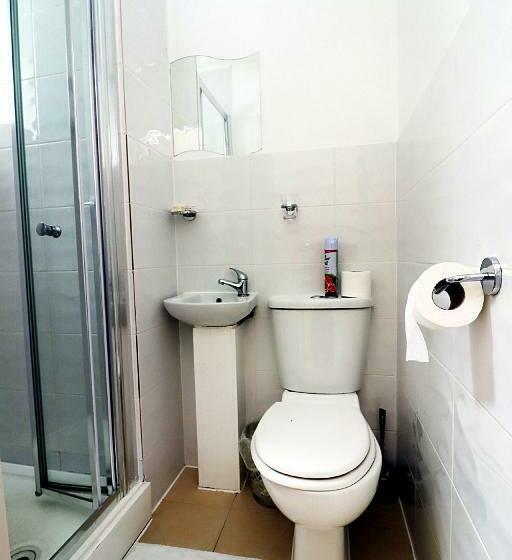 Номер Стандарт Трехместный, Kings Cross Hotel London