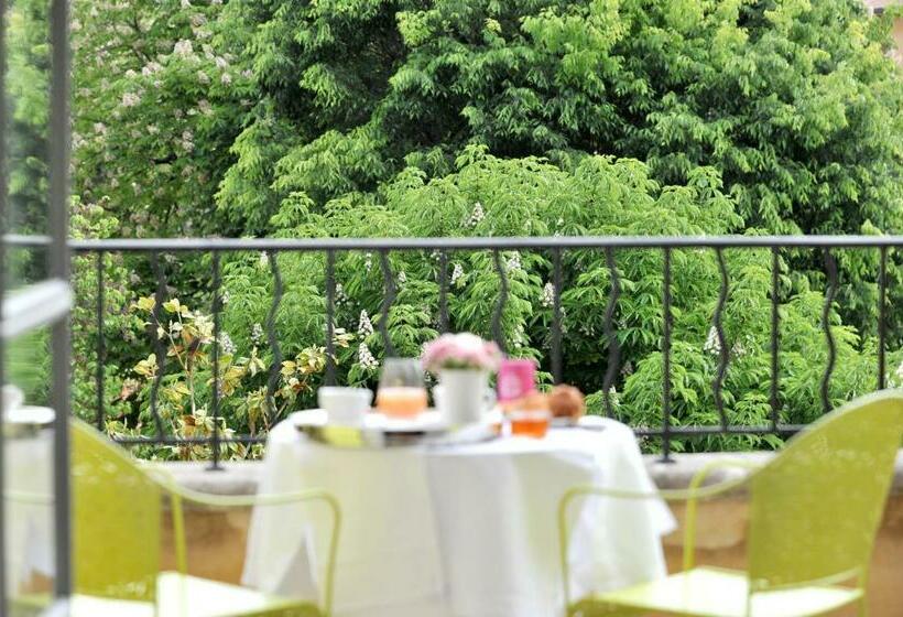 스위트, La Maison D'aix