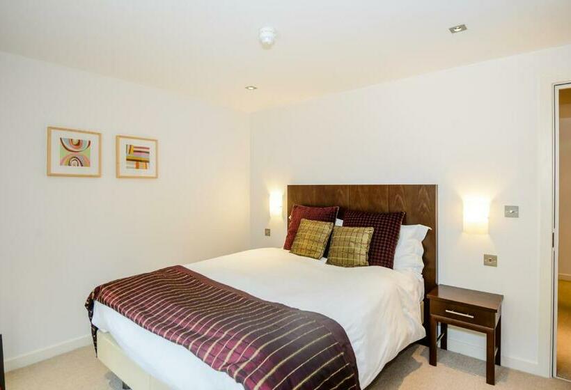 דירת חדר, Lanes