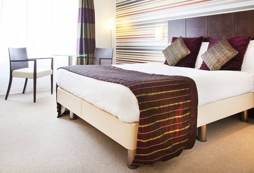 דירת חדר, Lanes