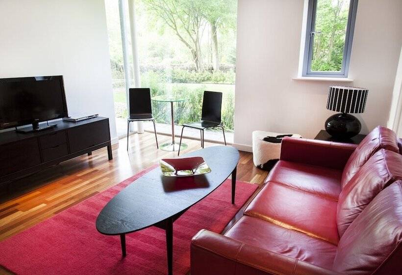 דירת חדר, Lanes