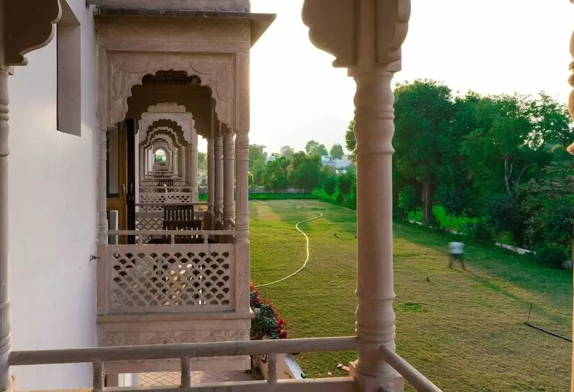 Deluxe Kamer met Uitzicht op de Bergen, Naand Pushkar