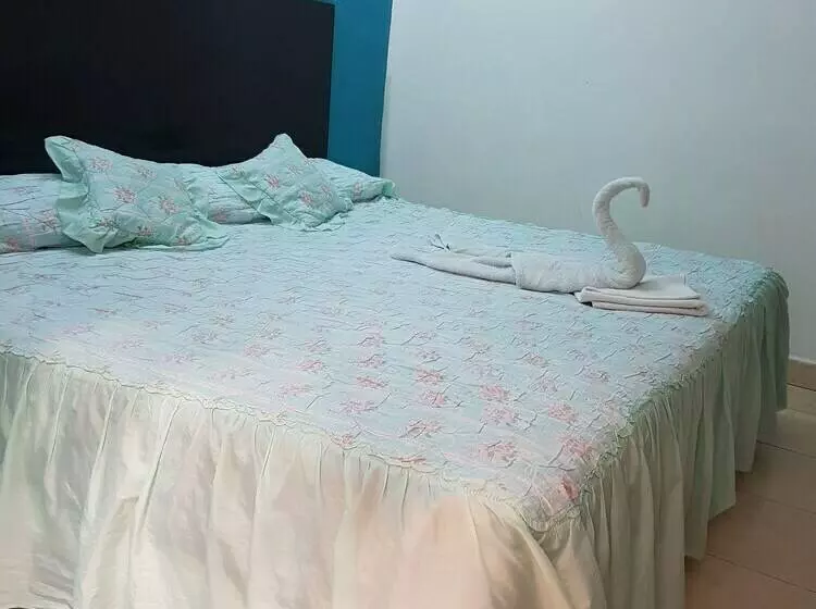 スタンダード４人部屋, Real Colonial