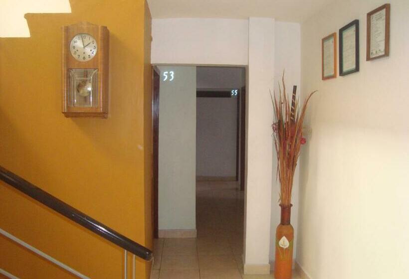 Четырехместный Номер Стандарт, Real Colonial