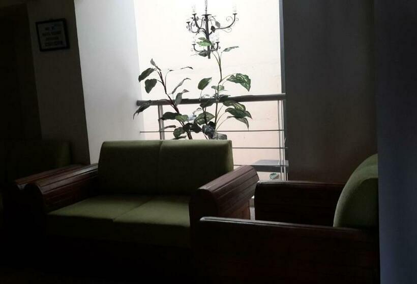 Четырехместный Номер Стандарт, Real Colonial