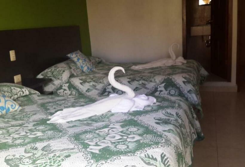 Четырехместный Номер Стандарт, Real Colonial