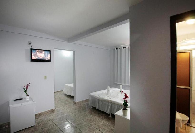 标准三人间, Iguassu Flats