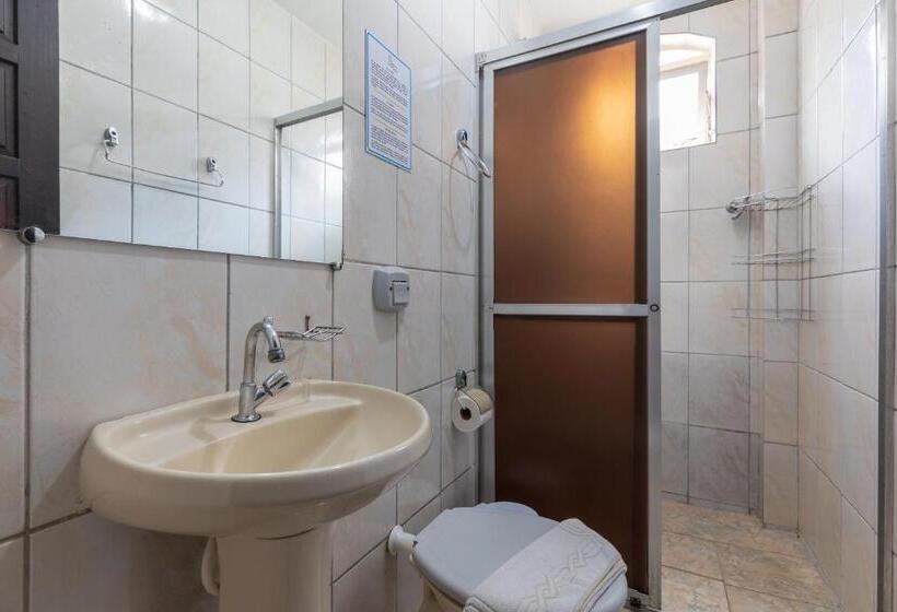 四人标准间, Iguassu Flats