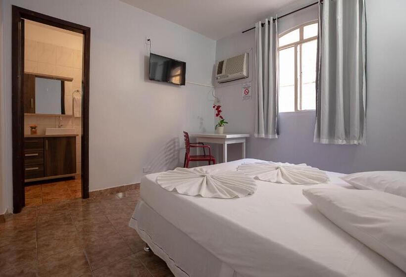 四人标准间, Iguassu Flats