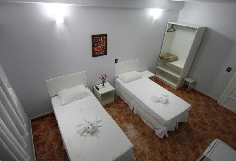 标准间, Iguassu Flats