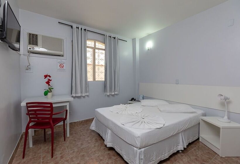 四人标准间, Iguassu Flats